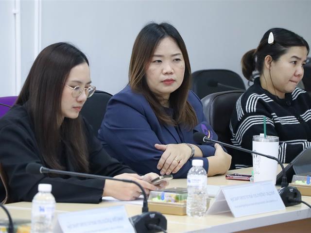 คณะรัฐศาสตร์และสังคมศาสตร์ 