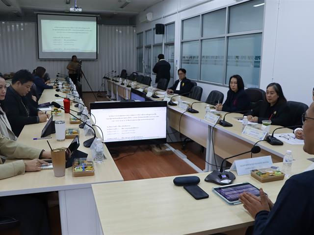 คณะรัฐศาสตร์และสังคมศาสตร์ 