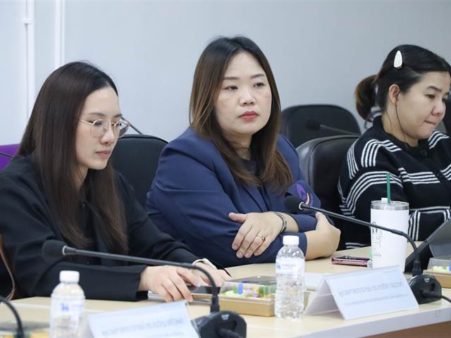 คณะรัฐศาสตร์และสังคมศาสตร์ 