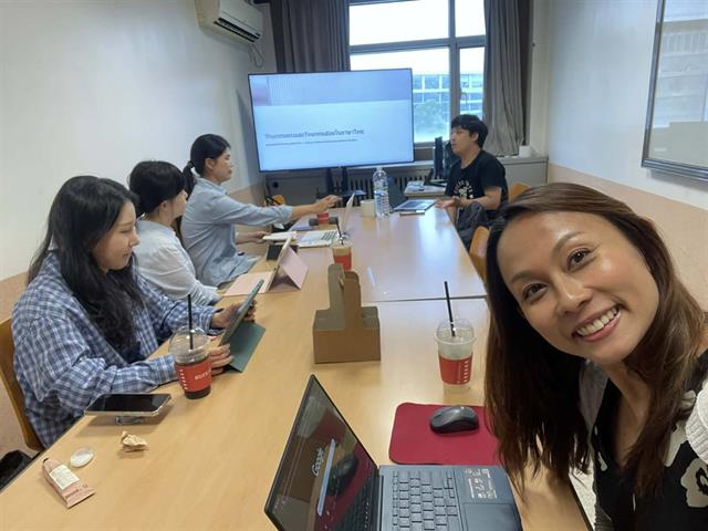 คณะศิลปศาสตร์ขอร่วมแสดงความยินดีกับบุคลากรในการวิจัยร่วมกับสถาบันในต่างประเทศ