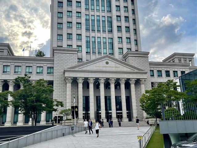 คณะศิลปศาสตร์ขอร่วมแสดงความยินดีกับบุคลากรในการวิจัยร่วมกับสถาบันในต่างประเทศ