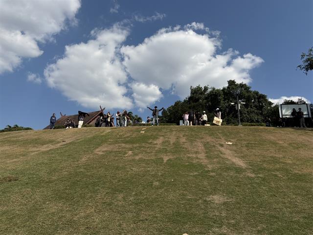 คณะรัฐศาสตร์และสังคมศาสตร์ 