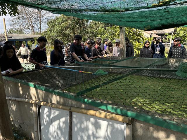 คณะรัฐศาสตร์และสังคมศาสตร์ 