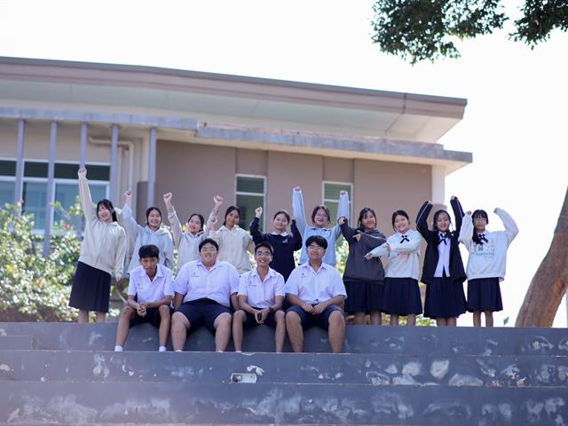 โรงเรียนสาธฺตมหาวิทยาลัยพะเยา