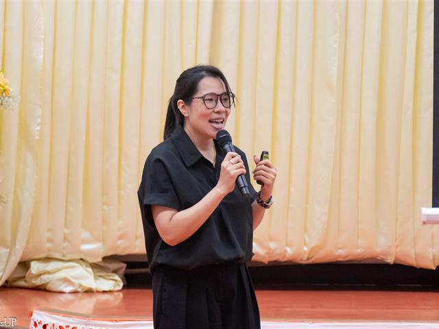 คณะศิลปศาสตร์ให้การต้อนรับคณะครูและนักเรียน โรงเรียนบ้านเทอดไทย จังหวัดเชียงราย