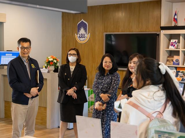 คณะศิลปศาสตร์ให้การต้อนรับคณะครูและนักเรียน โรงเรียนบ้านเทอดไทย จังหวัดเชียงราย