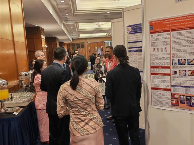 ศาสตราจารย์ ทันตแพทย์หญิง ดร.พัชราวรรณ ศรีศิลปนันทน์ คณบดีคณะทันตแพทยศาสตร์ มหาวิทยาลัยพะเยา เข้าร่วมการประชุมวิชาการนานาชาติ ณ กรุงกัวลาลัมเปอร์ 