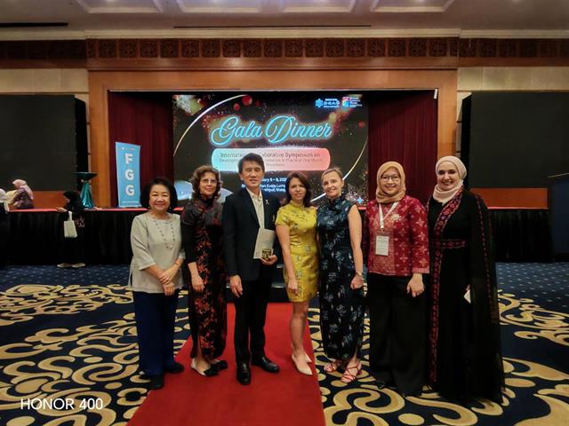 ศาสตราจารย์ ทันตแพทย์หญิง ดร.พัชราวรรณ ศรีศิลปนันทน์ คณบดีคณะทันตแพทยศาสตร์ มหาวิทยาลัยพะเยา เข้าร่วมการประชุมวิชาการนานาชาติ ณ กรุงกัวลาลัมเปอร์ 