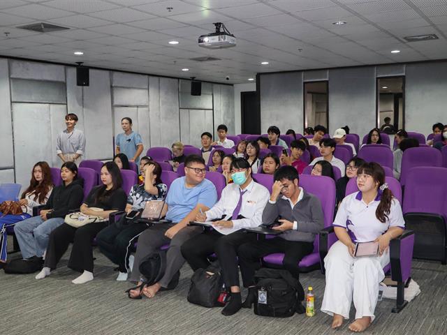 คณะรัฐศาสตร์และสังคมศาสตร์ 