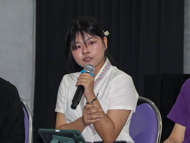 คณะรัฐศาสตร์และสังคมศาสตร์ 