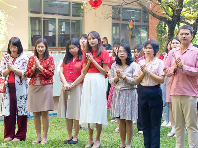คณะศิลปศาสตร์จัดพิธีสักการะสิ่งศักดิ์สิทธิ์ เนื่องในโอกาสวันตรุษจีน 2569