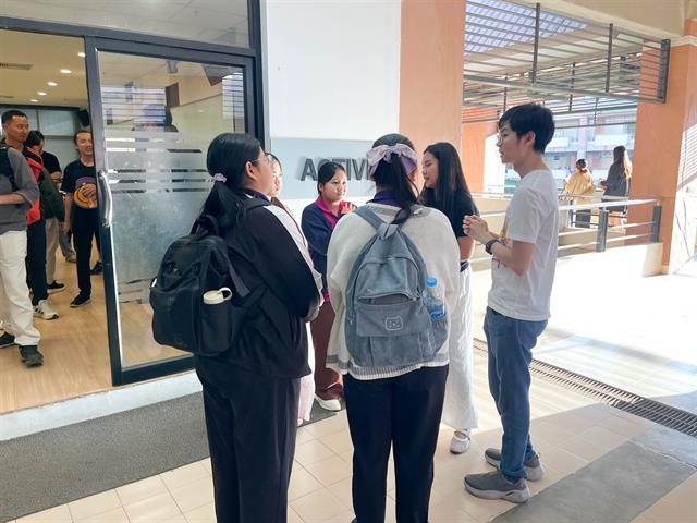 คณะรัฐศาสตร์และสังคมศาสตร์ 