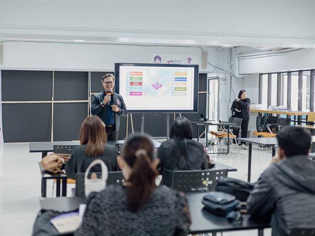 ระหว่างวันที่ 17 – 20 กุมภาพันธ์ 2569 มหาวิทยาลัยพะเยา โดย ศูนย์ประสานงาน อพ.สธ.-มหาวิทยาลัยพะเยา จัดกิจกรรม “การฝึกอบรมปฏิบัติการงานฐานทรัพยากรท้องถิ่น หลักสูตร 6 งาน ฐานทรัพยากรท้องถิ่น รุ่นที่ 1/2569” ณ ห้อง UP Space สถาบันนวัตกรรมและถ่ายทอดเทคโนโลยี อาคาร 99 ปี พระอุบาลีคุณูปมาจารย์ (ปวง ธมฺมปญฺโญ) มหาวิทยาลัยพะเยา