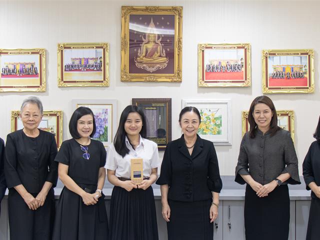 คณะศิลปศาสตร์ขอแสดงความยินดีกับนิสิตสาขาวิชาภาษาอังกฤษ ที่ได้รับคัดเลือกให้เข้าร่วมโครงการ ODOS Summer Camp รุ่นที่ 2