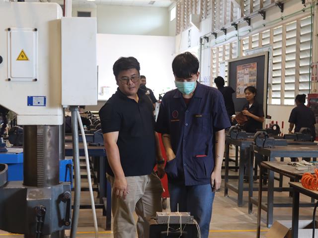 วิศวกรรมอุตสาหการ จัด Big Cleaning Day บูรณาการ 5ส สู่การเรียนรู้เชิงปฏิบัติอย่างมีประสิทธิภาพ
