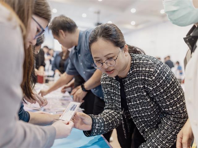 ระหว่างวันที่ 19 – 20 กุมภาพันธ์ 2569 มหาวิทยาลัยพะเยา จัดโครงการอบรมเชิงปฏิบัติการ “เรื่องความปลอดภัยทางชีวภาพ (Biosafety) และการรักษาความปลอดภัยทางชีวภาพ (Biosecurity)”โดยมีผู้เข้าร่วมโครงการจำนวนรวม 129 คน