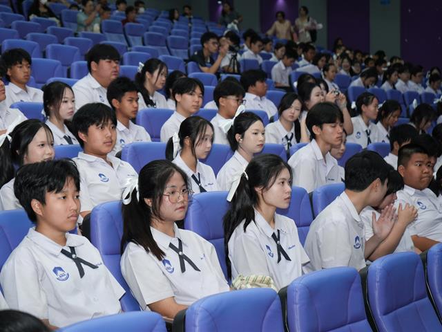 โรงเรียนสาธิตมหาวิทยาลัยพะเยา จัดปัจฉิมนิเทศ ม.3 และ ม.6 รุ่นที่ 12 ถ่ายทอดข้อคิด “พึ่งตน กตัญญู ทันต่อโลก” สู่เส้นทางการเรียนรู้และชีวิต