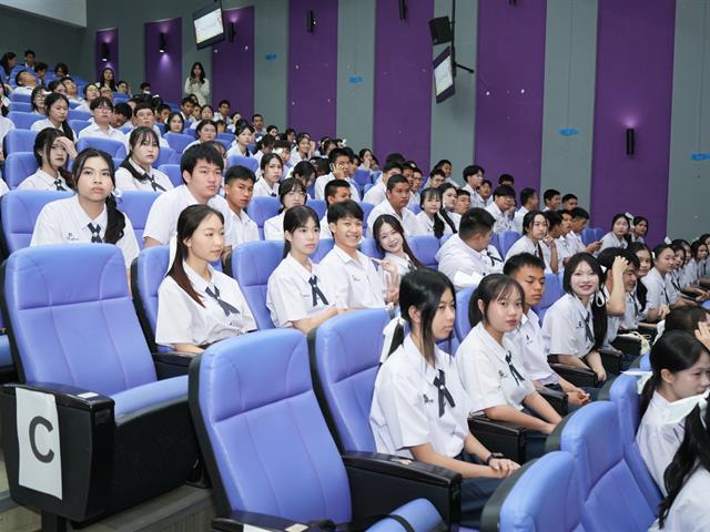 โรงเรียนสาธิตมหาวิทยาลัยพะเยา จัดปัจฉิมนิเทศ ม.3 และ ม.6 รุ่นที่ 12 ถ่ายทอดข้อคิด “พึ่งตน กตัญญู ทันต่อโลก” สู่เส้นทางการเรียนรู้และชีวิต