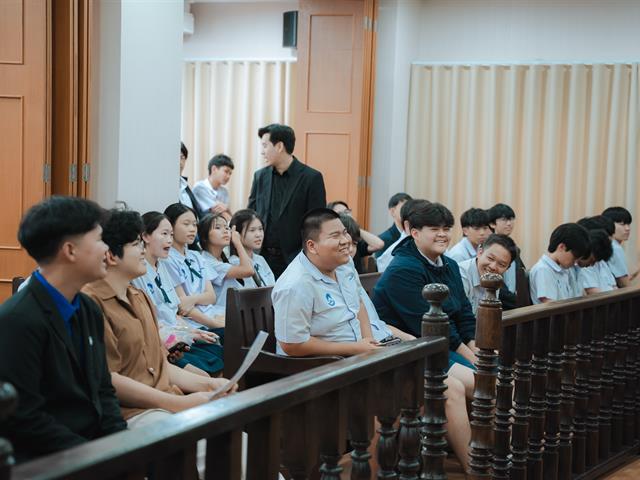 ศาลจำลอง