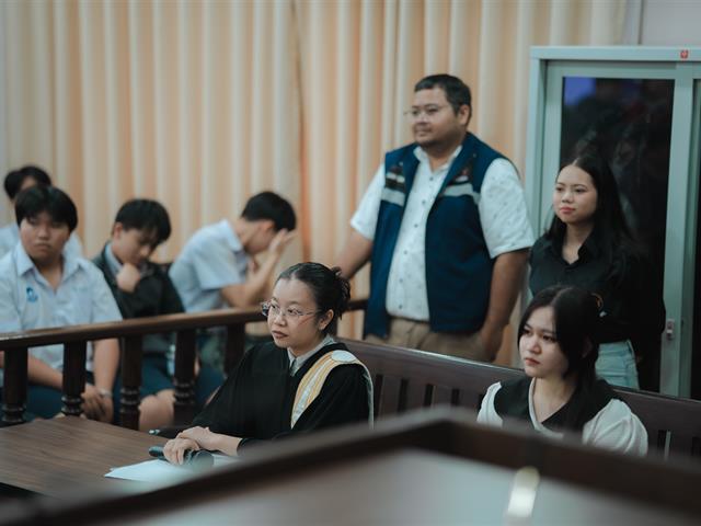 ศาลจำลอง