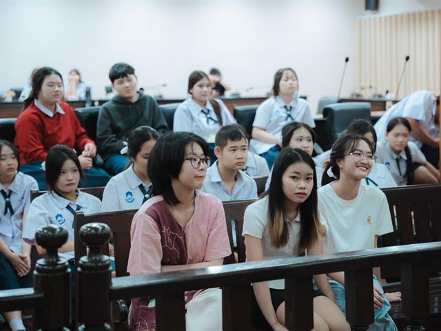 ศาลจำลอง