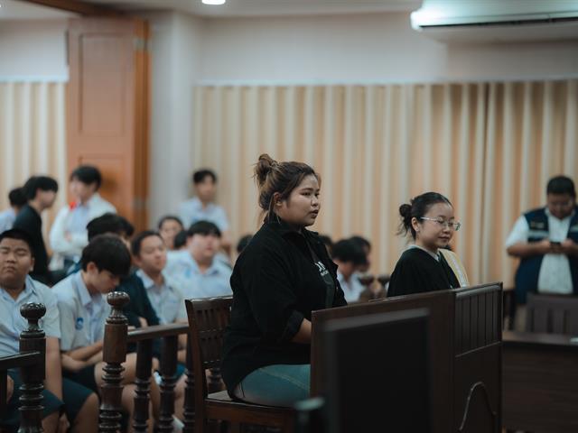 ศาลจำลอง