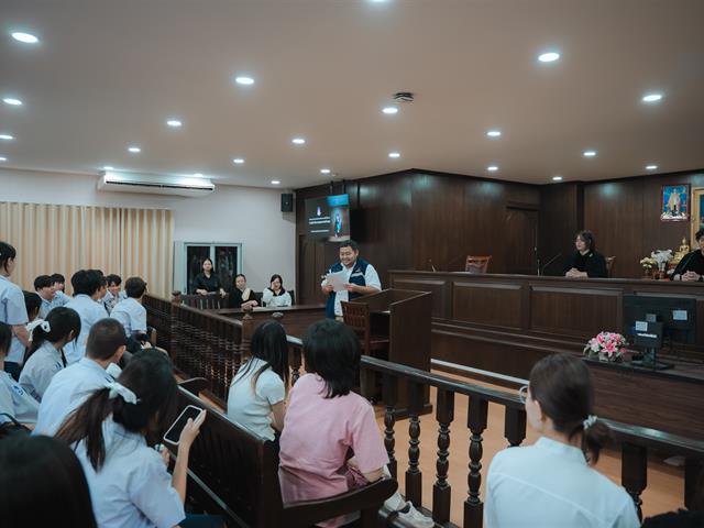 ศาลจำลอง