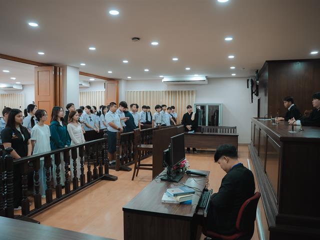 ศาลจำลอง