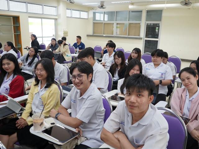 เวทีวิชาการนำเสนอผลการฝึกงานทางห้องปฏิบัติการทางการแพทย์