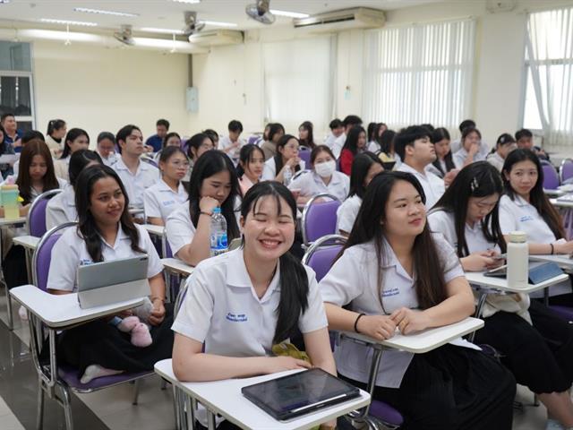 เวทีวิชาการนำเสนอผลการฝึกงานทางห้องปฏิบัติการทางการแพทย์