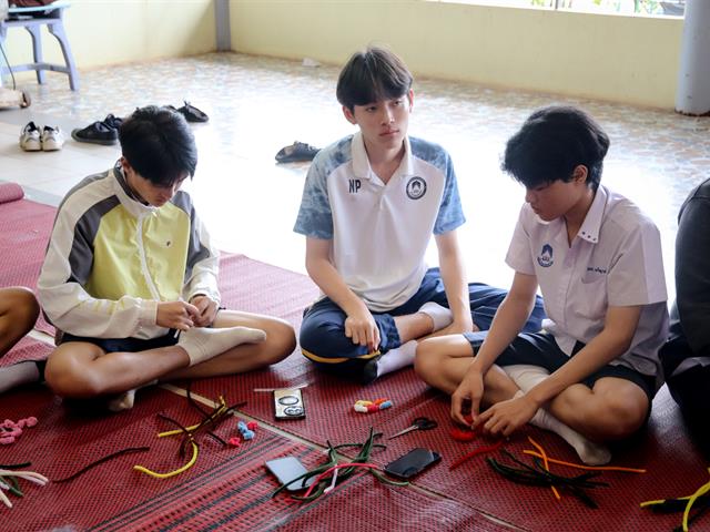 โรงเรียนสาธฺตมหาวิทยาลัยพะเยา