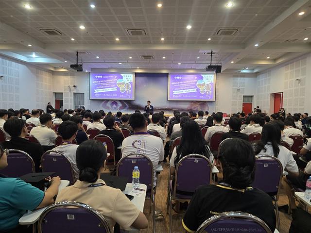 พิธีรับพระราชทานปริญญาบัตรของมหาวิทยาลัยพะเยา