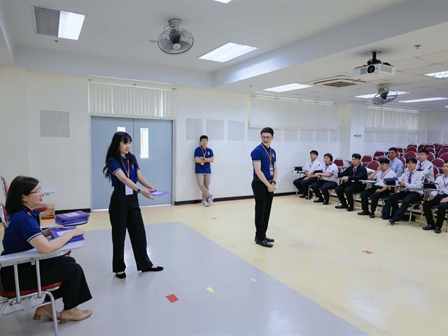 คณะกรรมการดำเนินงานพิธีพระราชทานปริญญาบัตร คณะศิลปศาสตร์ ดำเนินการฝึกซ้อมบัณฑิต เพื่อเตรียมความพร้อมการเข้ารับพระราชทานปริญญาบัตร ประจำปีการศึกษา ๒๕๖๗