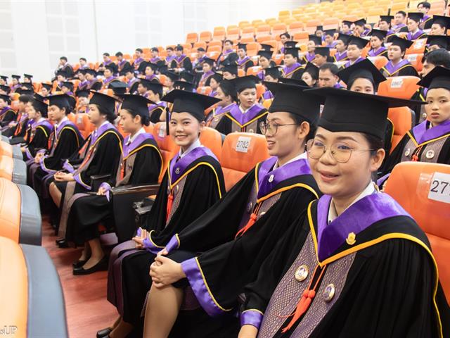 คณะกรรมการดำเนินงานพิธีพระราชทานปริญญาบัตร คณะศิลปศาสตร์ ดำเนินการฝึกซ้อมบัณฑิต เพื่อเตรียมความพร้อมการเข้ารับพระราชทานปริญญาบัตร ประจำปีการศึกษา ๒๕๖๗