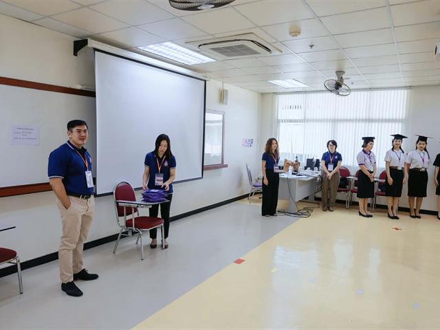 คณะกรรมการดำเนินงานพิธีพระราชทานปริญญาบัตร คณะศิลปศาสตร์ ดำเนินการฝึกซ้อมบัณฑิต เพื่อเตรียมความพร้อมการเข้ารับพระราชทานปริญญาบัตร ประจำปีการศึกษา ๒๕๖๗