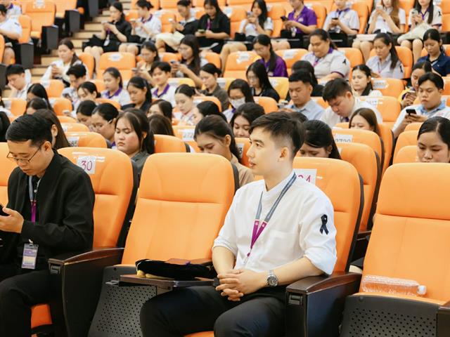 คณะกรรมการดำเนินงานพิธีพระราชทานปริญญาบัตร คณะศิลปศาสตร์ ดำเนินการฝึกซ้อมบัณฑิต เพื่อเตรียมความพร้อมการเข้ารับพระราชทานปริญญาบัตร ประจำปีการศึกษา ๒๕๖๗