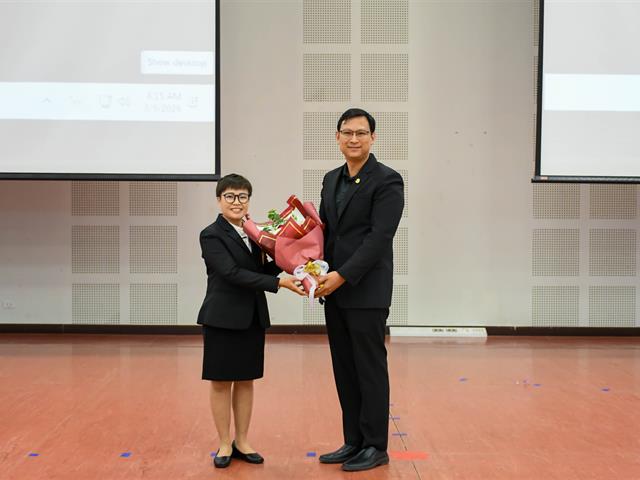 วิทยาลัยการศึกษา มหาวิทยาลัยพะเยา ขอแสดงความยินดีกับบัณฑิต มหาบัณฑิต และดุษฎีบัณฑิตในพิธีพระราชทานปริญญาบัตร แก่ผู้สำเร็จการศึกษา ประจำปีการศึกษา 2567