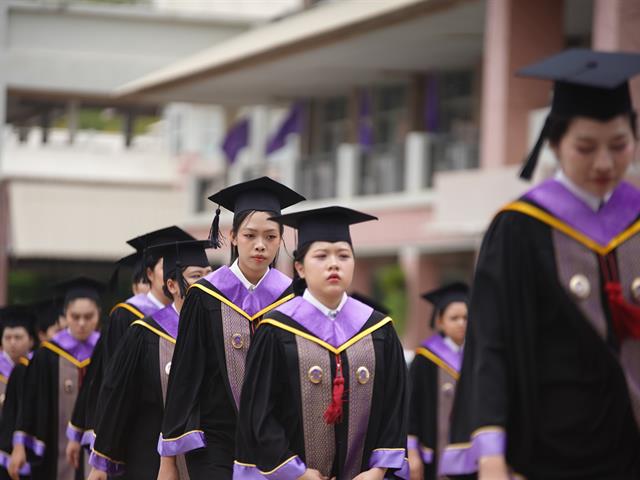คณะวิศวกรรมศาสตร์ ม.พะเยา ขอแสดงความยินดีกับดุษฎีบัณฑิต มหาบัณฑิต และบัณฑิต ในพิธีพระราชทานปริญญาบัตรประจำปีการศึกษา 2567