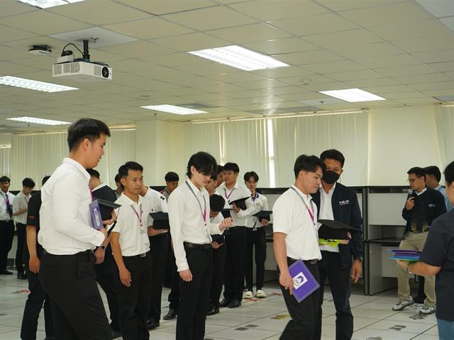 คณะวิศวกรรมศาสตร์ ม.พะเยา ขอแสดงความยินดีกับดุษฎีบัณฑิต มหาบัณฑิต และบัณฑิต ในพิธีพระราชทานปริญญาบัตรประจำปีการศึกษา 2567