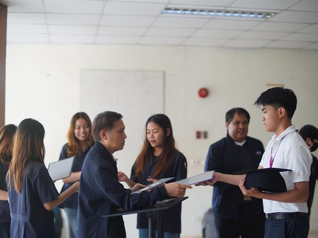 คณะวิศวกรรมศาสตร์ ม.พะเยา ขอแสดงความยินดีกับดุษฎีบัณฑิต มหาบัณฑิต และบัณฑิต ในพิธีพระราชทานปริญญาบัตรประจำปีการศึกษา 2567