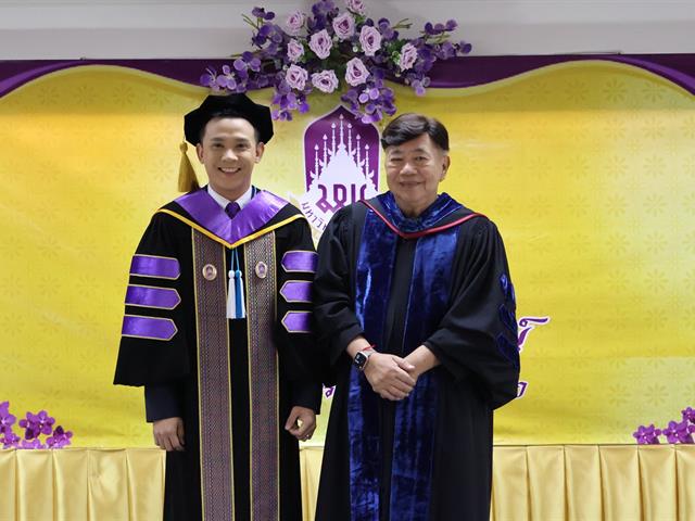 วิทยาลัยการจัดการ มหาวิทยาลัยพะเยา จัดโครงการปัจฉิมนิเทศ “ประสิทธิ์บัณฑิตาภรณ์” สำหรับบัณฑิตที่สำเร็จการศึกษา ปีการศึกษา 2567 💜💛