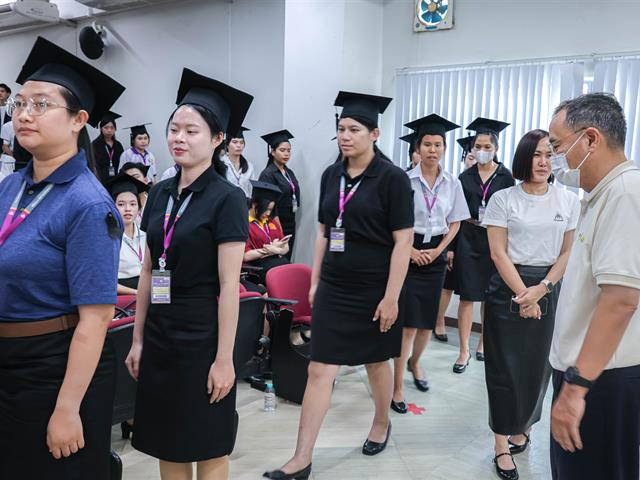 คณะรัฐศาสตร์และสังคมศาสตร์ 