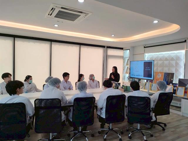 พัฒนากำลังคนที่มีสมรรถนะและทักษะแห่งอนาคต มุ่งเน้นการพัฒนาศักยภาพของบุคลากรและนักศึกษาให้มีทักษะที่สอดคล้องกับโลกอนาคต เช่น การได้รับรางวัล การส่งเสริมการเรียนรู้ผ่านโครงการรับสมัครเรียน หลักสูตร UP PSF และวิชา GE เพื่อยกระดับคุณภาพคนและสังคมแห่งการเรียนรู้