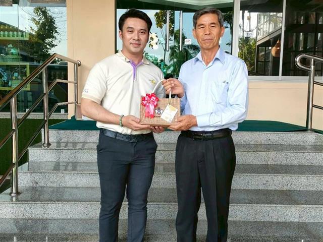 พัฒนากำลังคนที่มีสมรรถนะและทักษะแห่งอนาคต มุ่งเน้นการพัฒนาศักยภาพของบุคลากรและนักศึกษาให้มีทักษะที่สอดคล้องกับโลกอนาคต เช่น การได้รับรางวัล การส่งเสริมการเรียนรู้ผ่านโครงการรับสมัครเรียน หลักสูตร UP PSF และวิชา GE เพื่อยกระดับคุณภาพคนและสังคมแห่งการเรียนรู้