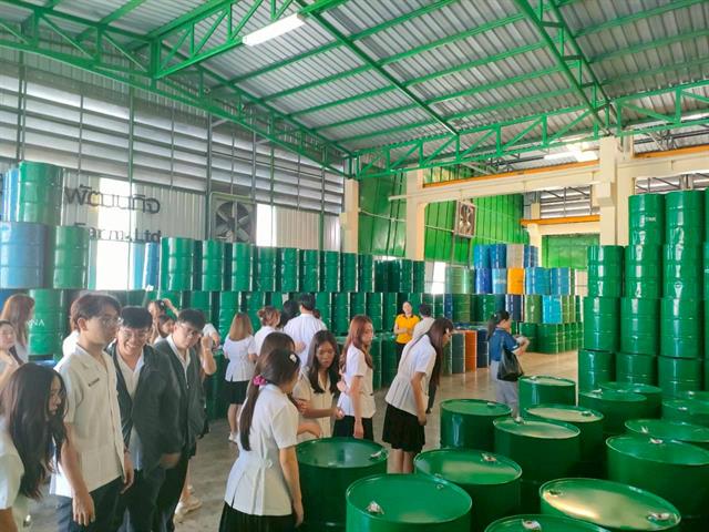 พัฒนากำลังคนที่มีสมรรถนะและทักษะแห่งอนาคต มุ่งเน้นการพัฒนาศักยภาพของบุคลากรและนักศึกษาให้มีทักษะที่สอดคล้องกับโลกอนาคต เช่น การได้รับรางวัล การส่งเสริมการเรียนรู้ผ่านโครงการรับสมัครเรียน หลักสูตร UP PSF และวิชา GE เพื่อยกระดับคุณภาพคนและสังคมแห่งการเรียนรู้