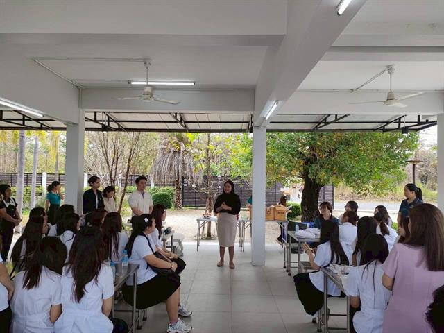 พัฒนากำลังคนที่มีสมรรถนะและทักษะแห่งอนาคต มุ่งเน้นการพัฒนาศักยภาพของบุคลากรและนักศึกษาให้มีทักษะที่สอดคล้องกับโลกอนาคต เช่น การได้รับรางวัล การส่งเสริมการเรียนรู้ผ่านโครงการรับสมัครเรียน หลักสูตร UP PSF และวิชา GE เพื่อยกระดับคุณภาพคนและสังคมแห่งการเรียนรู้