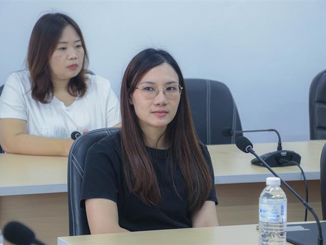 คณะรัฐศาสตร์และสังคมศาสตร์ 