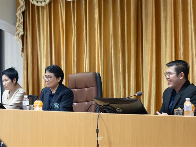 รองคณบดีฝ่ายคุณภาพนิสิตคณะศิลปศาสตร์ ร่วมต้อนรับคณะศึกษาดูงานจากมหาวิทยาลัยพายัพ พร้อมนำเสนอการดำเนินงานของเครือข่ายภายใน “Mental Health Best Practice” คณะศิลปศาสตร์