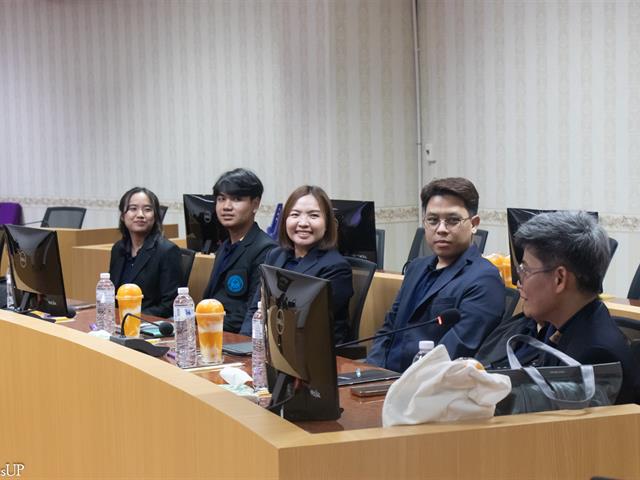 รองคณบดีฝ่ายคุณภาพนิสิตคณะศิลปศาสตร์ ร่วมต้อนรับคณะศึกษาดูงานจากมหาวิทยาลัยพายัพ พร้อมนำเสนอการดำเนินงานของเครือข่ายภายใน “Mental Health Best Practice” คณะศิลปศาสตร์