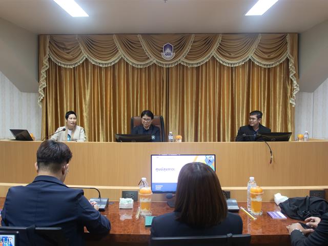 รองคณบดีฝ่ายคุณภาพนิสิตคณะศิลปศาสตร์ ร่วมต้อนรับคณะศึกษาดูงานจากมหาวิทยาลัยพายัพ พร้อมนำเสนอการดำเนินงานของเครือข่ายภายใน “Mental Health Best Practice” คณะศิลปศาสตร์